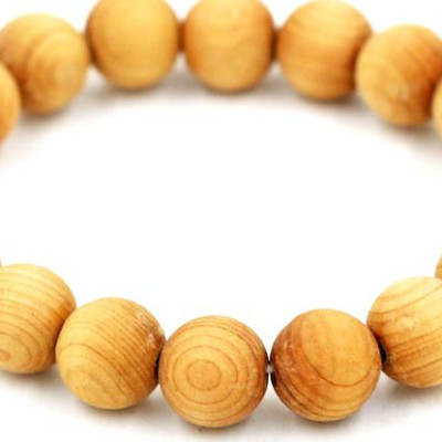 Chuỗi tay gỗ Ngọc am 10 ly 18 hạt