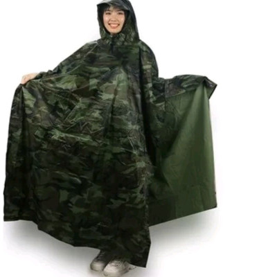 Áo mưa cánh dơi 1 đầu dùng cho nam và nữ  vải dù  chống thấm , màu sắc   rằn ri sang trọng , sản phẩm có túi đựng xinh xắn  , nhỏ gọn dễ mang theo mọi nơi