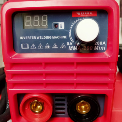 MÁY HÀN ĐIỆN TỬ BTEC MMA-200 MINI (CHUYÊN KÉO QUE 2.5, CÓ ĐỒNG HỒ)- HÀNG CHÍNH HÃNG