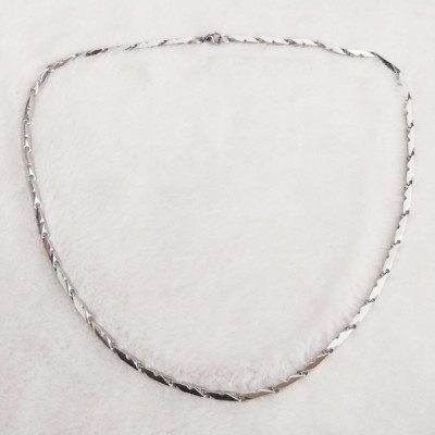 Dây chuyền nam - vĩnh viễn không đen