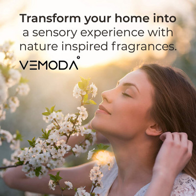 Bình Xịt phòng tinh dầu Sả Chanh, Bạc hà, Quế, Bạch đàn chanh Vemoda giúp hỗ trợ đuổi muỗi, thơm phòng nhanh chóng. Chai xịt hỗ trợ đuổi muỗi từ tinh dầu thiên nhiên