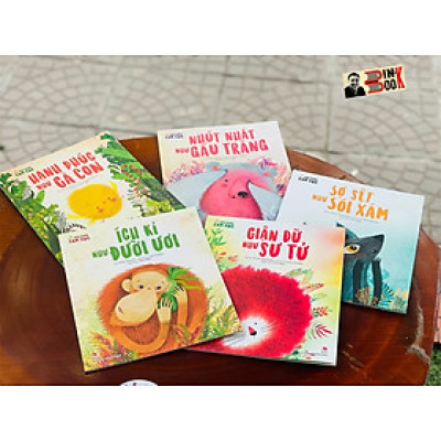 (Minh hoạ màu) COMBO KHU RỪNG CẢM XÚC (5 Cuốn): Hạnh phúc như Gà Con, Giận dữ như Sư Tử, Sợ sệt như Sói Xám, Nhút nhát như Gấu Trắng, Ích kỉ như Đười Ươi – Giulia Pesavento, Susy Zanella - Kim Ngọc dịch - Nxb Kim Đồng 