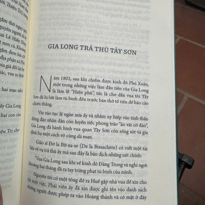 (Combo 2 cuốn Phạm Khắc Hòe) TỪ TRIỀU ĐÌNH HUẾ ĐẾN CHIẾN KHU VIỆT BẮC; KỂ CHUYỆN VUA QUAN NHÀ NGUYỄN – Phạm Khắc Hòe – NXB Hội Nhà Văn