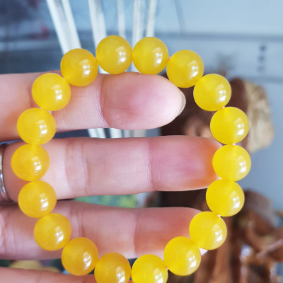 Chiếc Vòng tay đá mã não vàng anh tươi quá đẹp  Size hạt 10mm Nữ mệnh kim thổ thủy đeo  Vòng vàng anh này người lớn trẻ em nhỏ đeo được hết ạ rất là xinh xắn luôn