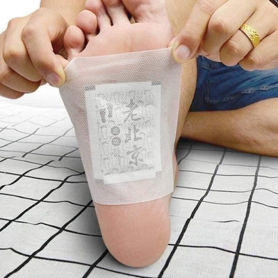 Hộp 50 miếng dán massage chân giúp xoa dịu các cơn đau nhức tạo cảm giác , thư giãn dễ chịu an toàn và tiện lợi, tạo cảm giác dễ chịu an toàn và tiện lợi