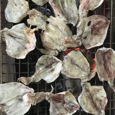 Đặc sản Phan Thiết - Mực Rim Me Đã Chế Biến Ăn Liền Hộp 200 Gram Là Món Ăn Ngon Ơi Là Ngon. Hạn Sử Dụng 6 Tháng Kể Từ Ngày Đặt Hàng - OCOP 4 Sao