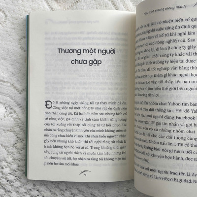 Sách - Như giọt sương mong manh