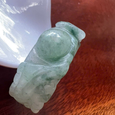 Nhẫn Rồng Nam Ni 20mm Cao 10mm Dầy 5mm Đá Cẩm Thạch Tự Nhiên Trắng Xanh Đậm Nhạt đều đẹp ạ