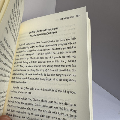 ĐI LÀM ĐỪNG ĐI LẦM – Ron Friedman – Thùy Anh & Tô Bách Việt dịch – Bách Việt – NXB Thanh Hóa