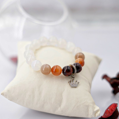 Vòng tay phong thủy Mã Não trắng 10mm + Mắt Hổ + Charm roi