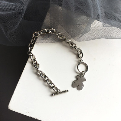 Vòng tay lắc tay gấu đẹp thời trang xu hướng unisex cá tính