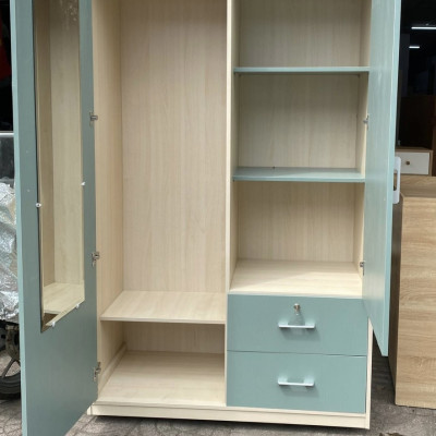 Tủ gỗ 2 cánh Juno Sofa phối màu kích thước 1m2 x 2m x 54 cm.