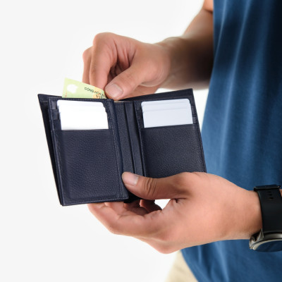 Ví Nam Bỏ Túi Da Thật GENCE C17 Chất Liệu Da Bò Cao Cấp Màu Xanh Navy Dáng Dọc