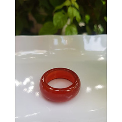 Chiếc Nhẫn Nam Đá Mã Não Đỏ Đỏ Cam Trơn  Size 19mm x cao 9mm x Dầy 4mm Mệnh Hỏa Thổ ạ  Ni nhẫn 19mm các anh đeo ngón cái hay bất kỳ ngón tay nào ni lọt vừa tay là 19mm đỏ đỏ cam cho may mắn cả năm ạ