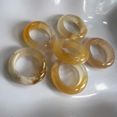 Nhẫn Nữ mới Đá Mã Não Bông Vàng Trắng Đậm Nhạt Bóng Đẹp Ni 17mm Cao 7mm Dầy 4mm Chị em Nữ mệnh Kim mệnh Thủy mệnh Thổ đeo lên tay xinh xắn may mắn ạ