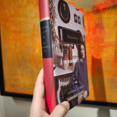 Sách - The Handmaid