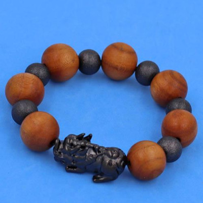 Chuỗi tay Gỗ Hoàng Đàn 18 ly phối 6 bi charm Tỳ Hưu inox - Vòng size XXXL