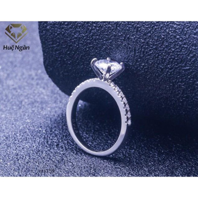 Nhẫn bạc 925 Huệ Ngân - 4 Chấu đính đá 6 li RR1159