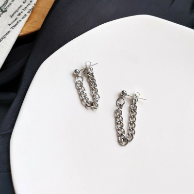 Khuyên tai xích trước sau basic phong cách đường phố