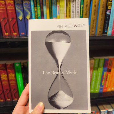 Sách - The Beauty Myth by Naomi Wolf - Sách tiếng anh, bìa mềm