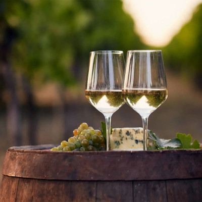 Rượu vang trắng Úc River Retreat Chardonnay White Wine (13%/Vol)