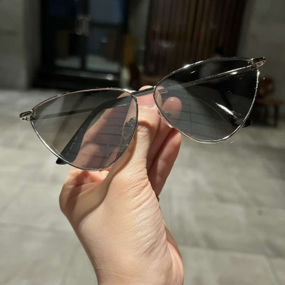 Kính râm nữ Mắt mèo kim loại sành điệu