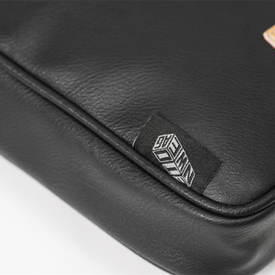 Túi đeo chéo nam phong cách mới – BEE GEE DCN9351