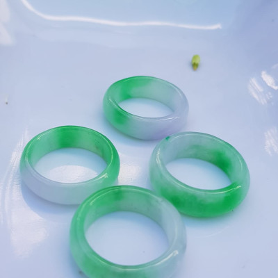 Nhẫn đeo tay nữ đá cẩm thạch tự nhiên Màu xanh lý tươi trắng bóng rất đẹp Nhẫn Ni 17mm x cao 6mm/7mm