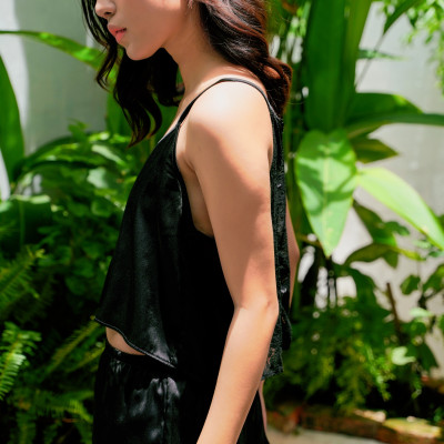 Bộ đồ ngủ dây ngắn Pink Sull  ren lưng đen