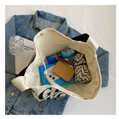 Túi xách nữ thời trang công sở cao cấp phong cách dễ thương – BEE GEE TV1045