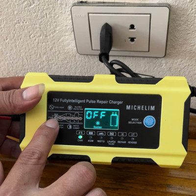 Bộ Sạc Ắc Quy Michel Công Nghệ Đức Sạc 7 Giai Đoạn Khử Sunfat Tự Động Thông Minh Cao Cấp 12v-6ah-100ah