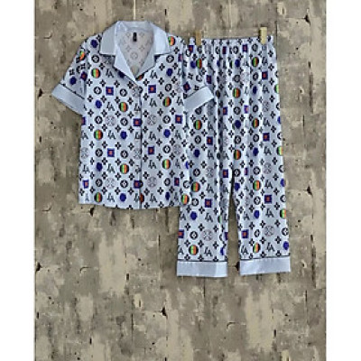 Bộ đồ ngủ lụa tay ngắn quần dài B807 LV xanh đơn giản