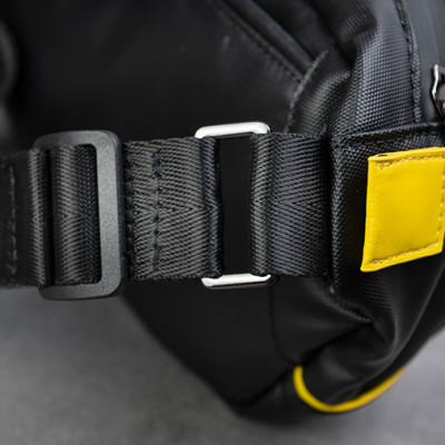 Túi đeo chéo màn hình LED Divoom Pixoo SlingBag-C nhỏ gọn, phong cách - Hàng chính hãng