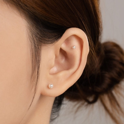 Khuyên Tai Ngọc Trai (Chuôi Bi Vặn Vàng 14K) - MOON Jewelry