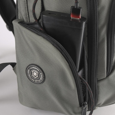 Ba lô LUGBRO BUSINESS i17 (Xanh Navy)