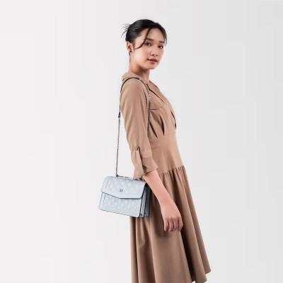 Túi Yuumy ( Thời trang nữ đi chơi nắp gập size 22 - Túi đeo chéo da Seasand YN140 )