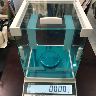 Cân Điện Tử HL 620g 0.001g