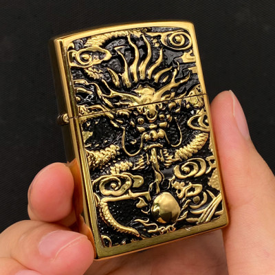 Vỏ Hột Quẹt Bật Lửa Zorro Z91226 Họa Tiết Rồng Cuộn Mây Đẹp Độc Lạ Màu Vàng - Dùng Xăng Bấc Đá Cao Cấp