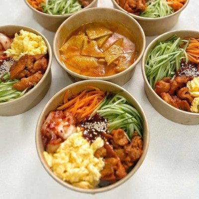 Tô giấy Kraft Salad nâu 750ml đựng thức ăn, salad, bánh bông lan có NẮP PET (PP) chịu nhiệt (set 50 cái)