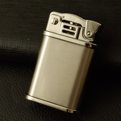 Vỏ Hột Quẹt Bật Lửa Xăng Chief CF211 Làm Bằng Đồng Nguyên Khối Nhiều Màu - Dùng Xăng Bấc Đá Cao Cấp