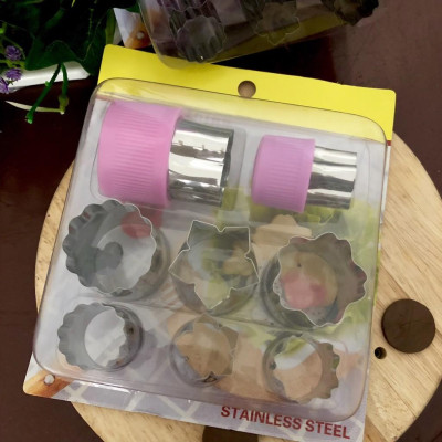 Combo Nhấn Rau Củ Hình Hoa 8 Món. Chuyên phục vụ Sp Gia dụng, Khuôn làm bánh, Dụng cụ học Sinh, Nhà hàng, Quán ăn, Gia d