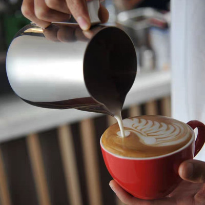 ca đong inox 304 - ca đánh sữa - cho barista trong việc tạo hình cho tách Cappuccino, Latte hay Macchiatto.