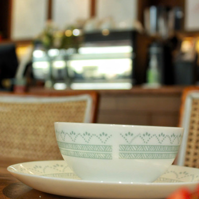 Đĩa Sâu Thủy Tinh Luminarc Diwali Geomatric Blue 20cm đựng thức ăn, cường lực, chịu nhiệt - Bộ 3 đĩa - V6538