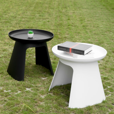 Bàn nhựa đúc Noruma 2 màu đen trắng . Nhập khẩu chính hãng Cobi Home