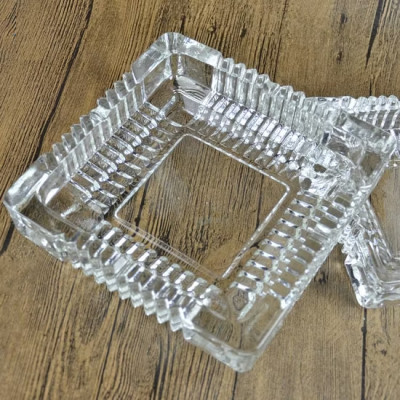 Gạt Tàn Thủy Tinh. Chuyên phục vụ Sp Gia dụng, Khuôn làm bánh, Dụng cụ học Sinh, Nhà hàng, Quán ăn, Gia dụng tiện lợi, D