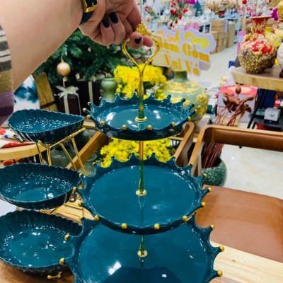 KHAY ĐỰNG BÁNH KẸO HOA QUẢ SỨ 3 TẦNG VIỀN VƯƠNG MIỆN - ANTH660