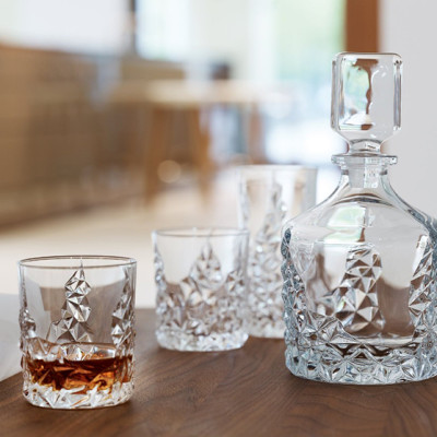 Bộ 1 Bình Rượu Nachtmann Sculpture 91900 ĐK 13cm (750ml) Và 2 Ly Whisky Pha Lê ĐK 8.6 cm (365ml)