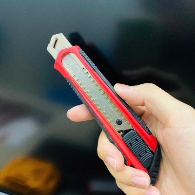 [COMBO 5 Dao rọc giấy KIRITO]  lưỡi 18mm - Dụng cụ hỗ trợ trong văn phong cho việc cắt giấy, dây điện, bìa cứng.