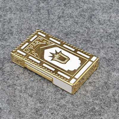 Vỏ Hột Quẹt Bật Lửa Gas Đá Upon D82V Thiết Kế Họa Tiết Sơn Mài Trắng Hoa Văn Hoàng Gia Cổ Điển Độc Đáo - Dùng Gas Đá Cao Cấp