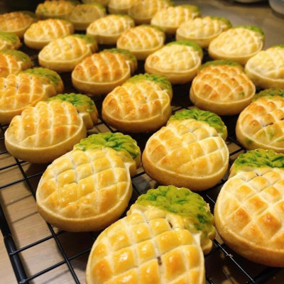 Combo Khuôn Nén Lò Xo Làm Bánh Trung Thu,Khuôn Nhấn Làm Bánh Dứa 2 Mặt 50gr (Mẫu 2 Quả Dứa) - Hàng Chính Hãng MINIIN